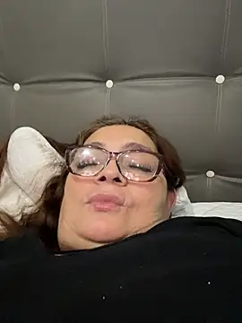 AntonellaAlondra4 online show from 6, 3, 2026