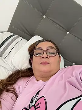 AntonellaAlondra4 online show from 2, 5, 2026
