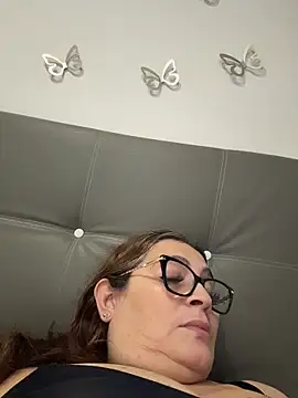 AntonellaAlondra4 online show from 14, 5, 2026