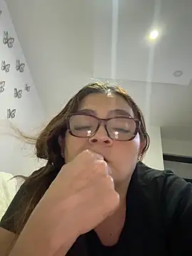 AntonellaAlondra4 online show from 14, 4, 2026