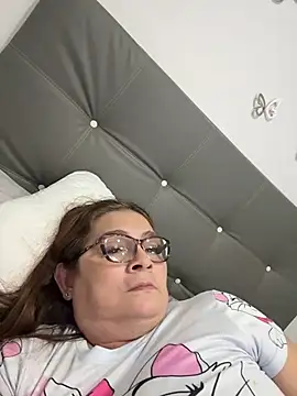 AntonellaAlondra4 online show from 25, 2, 2026