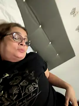 AntonellaAlondra4 online show from 16, 9, 2025