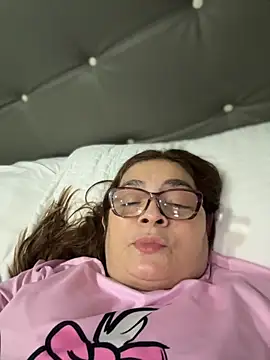 AntonellaAlondra4 online show from 18, 11, 2025