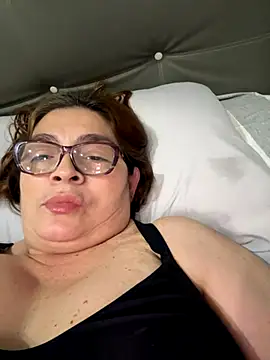 AntonellaAlondra4 online show from 3, 11, 2025