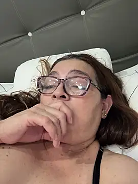 AntonellaAlondra4 online show from 19, 1, 2026