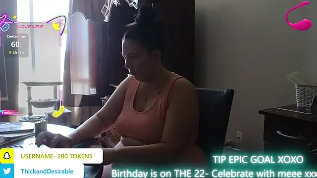 ThickGirlsDoItBetter online show from 15, 9, 2025