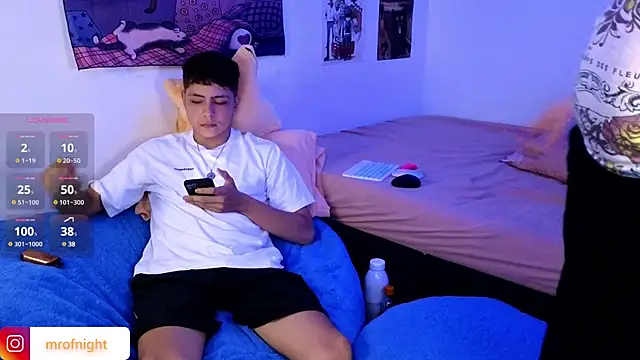 kitty of nighttt online show from 30, 1, 2025