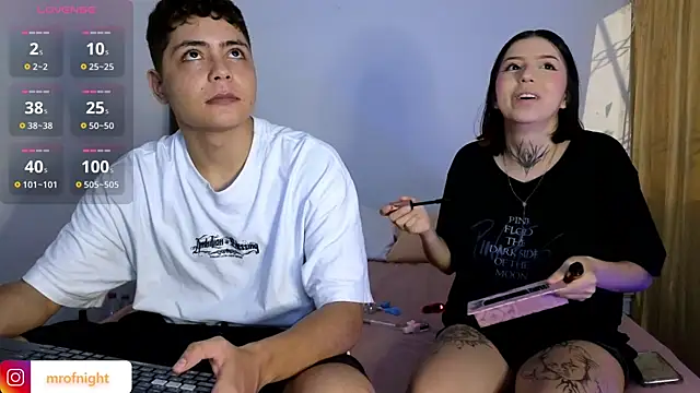 kitty of nighttt online show from 16, 10, 2025