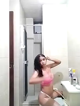 Snapshot of saraandstiven chatting on 13, 3, 2025 saraandstiven online show from 13, 3, 2025