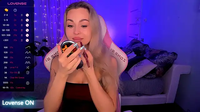 AdeleRoberts online show from 16, 3, 2026