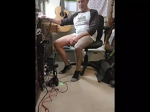 6PHUKBOI9 online show from 30, 11, 2025