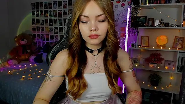 AkiraKatsu online show from 19, 9, 2025