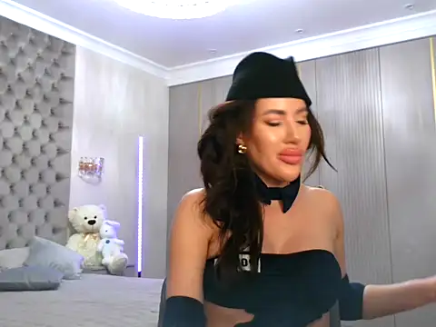 TianaPosh online show from 26, 2, 2025