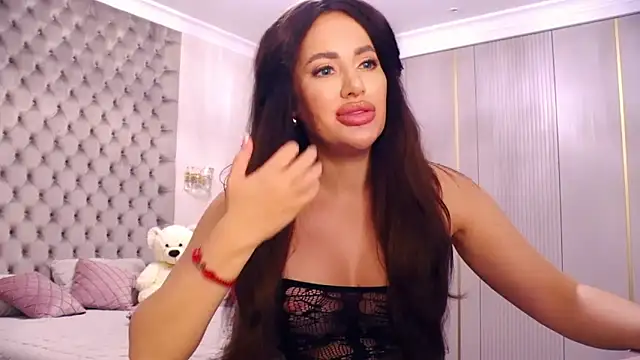 TianaPosh online show from 4, 10, 2025