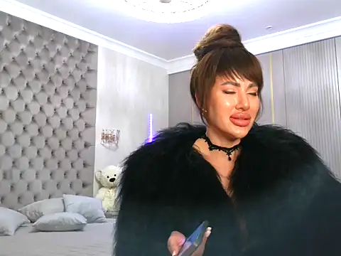 TianaPosh online show from 20, 2, 2025