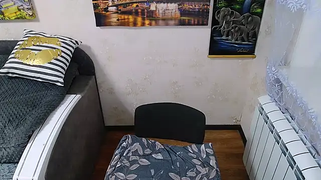 Lady Boom Wild  online show from 1, 2, 2026