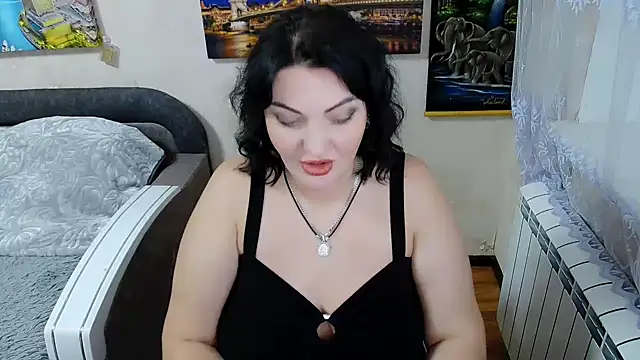 Lady Boom Wild  online show from 19, 10, 2025