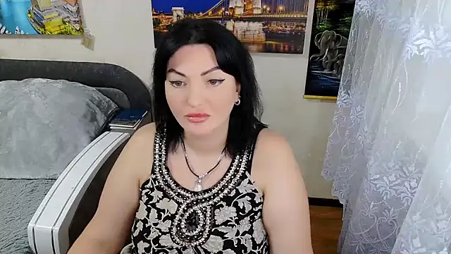 Lady Boom Wild  online show from 28, 10, 2025