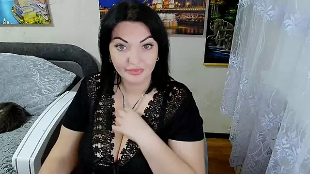 Lady Boom Wild  online show from 15, 10, 2025