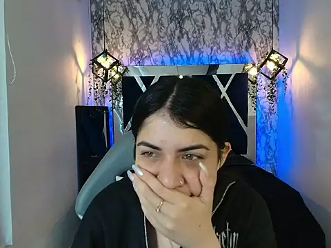 Violet m online show from 24, 11, 2025