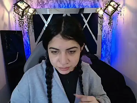 Violet m online show from 6, 11, 2025