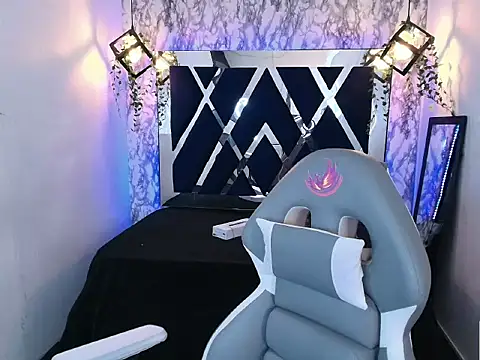 Violet m online show from 30, 11, 2025