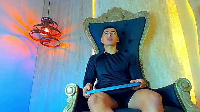 Snapshot of thaddeus_king chatting on 14, 3, 2025 thaddeus king online show from 14, 3, 2025