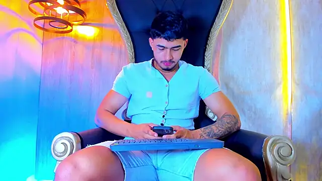 Snapshot of thaddeus_king chatting on 12, 11, 2025 thaddeus king online show from 12, 11, 2025