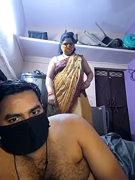 Snapshot of bobbyronak chatting on 9, 9, 2025 bobbyronak online show from 9, 9, 2025