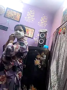 Snapshot of bobbyronak chatting on 21, 10, 2025 bobbyronak online show from 21, 10, 2025