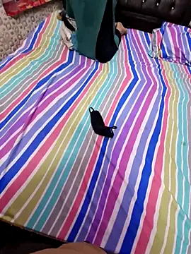 Snapshot of bobbyronak chatting on 11, 11, 2025 bobbyronak online show from 11, 11, 2025