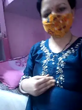 Snapshot of bobbyronak chatting on 6, 3, 2025 bobbyronak online show from 6, 3, 2025