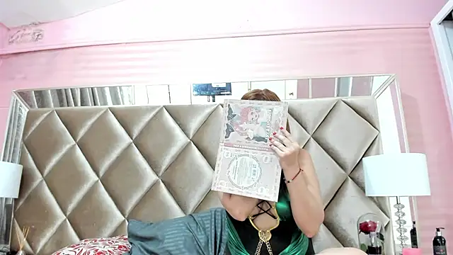 Aurora-Rossi online show from 11, 2, 2026