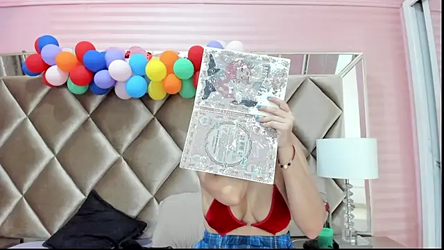 Snapshot of Aurora-Rossi chatting on 18, 7, 2026 Aurora-Rossi online show from 18, 7, 2026