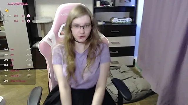 Tomato Tease online show from 7, 10, 2025