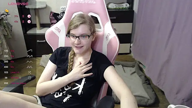 Tomato Tease online show from 27, 10, 2025