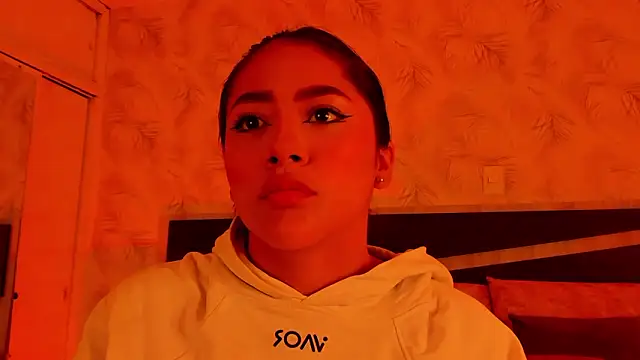 nicolle pierce online show from 23, 3, 2026