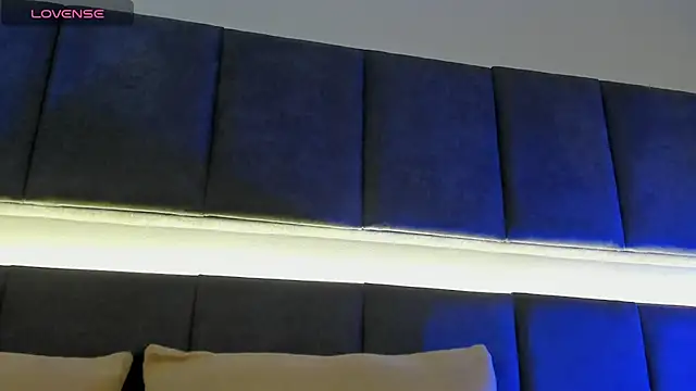 nicolle pierce online show from 20, 3, 2025