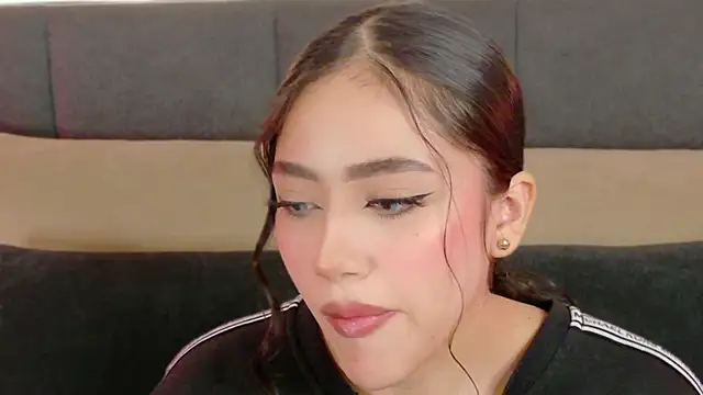 nicolle pierce online show from 13, 10, 2025