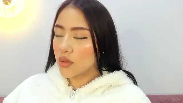 nicolle pierce online show from 17, 2, 2026