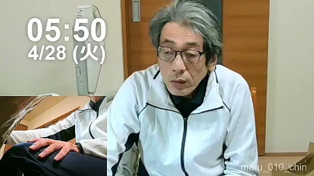 Snapshot of mama010-chan chatting on 27, 4, 2026 mama010-chan online show from 27, 4, 2026