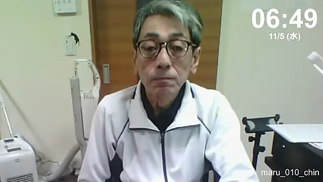 mama010-chan online show from 4, 11, 2025