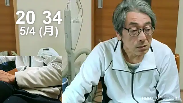 Snapshot of mama010-chan chatting on 4, 5, 2026 mama010-chan online show from 4, 5, 2026