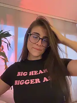 MariaIsabella8 online show from 4, 11, 2025