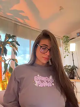 MariaIsabella8 online show from 15, 4, 2026