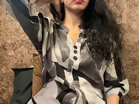 Snapshot of Divyaa69 chatting on 17, 7, 2026 Divyaa69 online show from 17, 7, 2026
