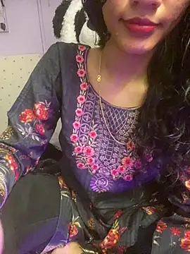 Divyaa69 online show from 18, 12, 2025