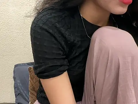Snapshot of Divyaa69 chatting on 24, 5, 2026 Divyaa69 online show from 24, 5, 2026