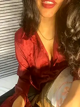 Divyaa69 online show from 11, 11, 2025