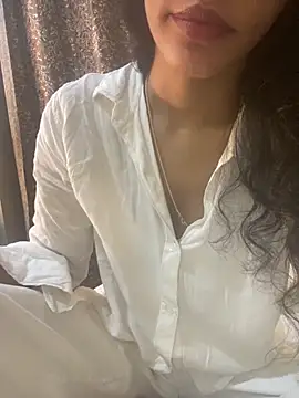 Divyaa69 online show from 14, 10, 2025